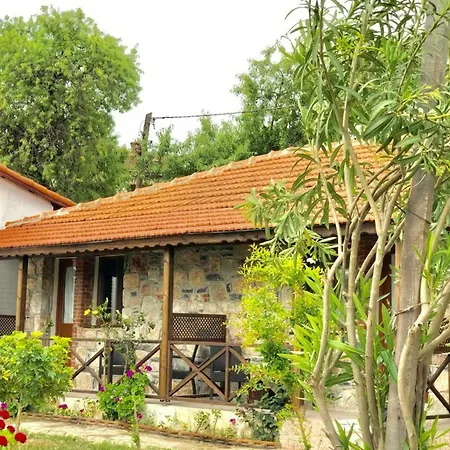 Hotel Salkim Sahil Evi 2*
